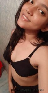sexy pune college girl sanjida nude selfies
