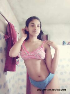 sexy indian teen girlfriend nude selfies
