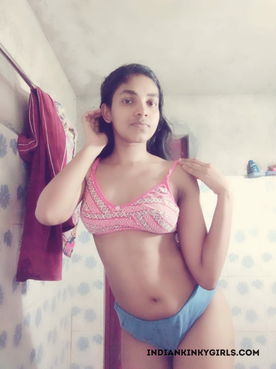 Sexy Indian Teen Girlfriend Nude Selfies Indian Nude Girls pic