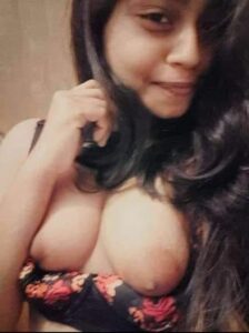 beautiful indian teen topless selfies leaked 006