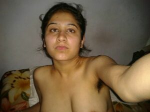 indian college girl namita nude topless selfies 011