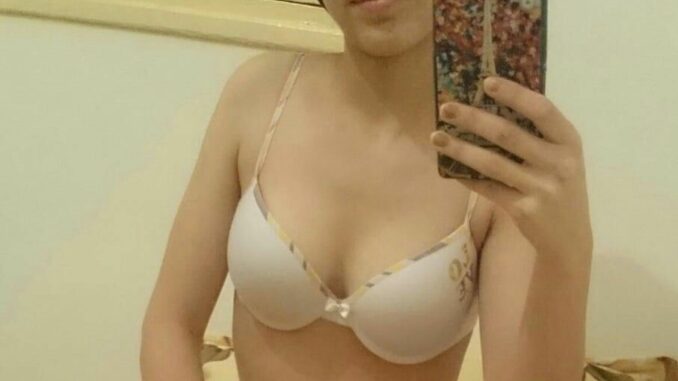 Kashmiri Girl Sex Teen Image - Kashmiri Teenage Muslim Girl Show Her Amazing Body | Indian Nude Girls