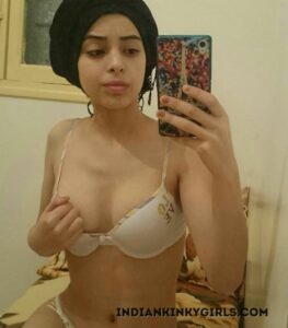 kashmiri teenage muslim girl show her amazing body 004