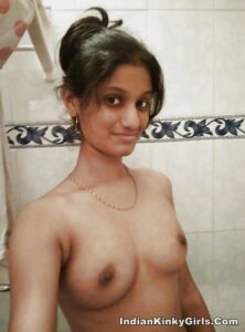 nagpur village college girl nude selfies 005