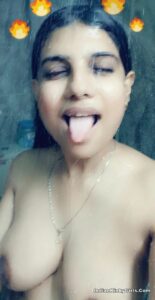 horny indian girl taking hot nude selfies 009