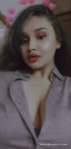 punjabi girl with huge boobs nude selfies 001