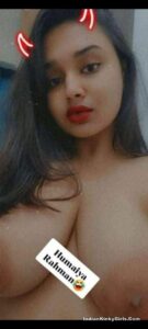punjabi girl with huge boobs nude selfies 004