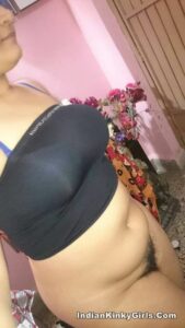 beautiful desi bhabhi nude boobs selfies 004