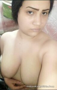 beautiful indian young wife nude selfies 003