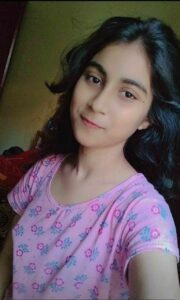 muslim college girl sexy leaked selfies 006