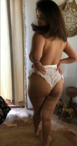 beautiful newly wed wife's nude photo leaked by ex} 005