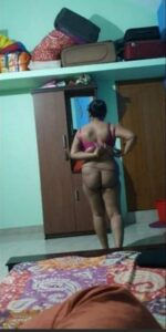 horny kerala wife nude video call with boyfriend 003