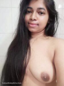 innocent looking desi girlfriend with lovely tits 003
