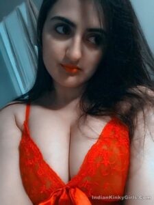 nri wife nude selfies leaked by her lover 003