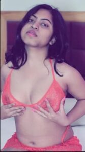 lovely desi girl topless exposing lovely boobs