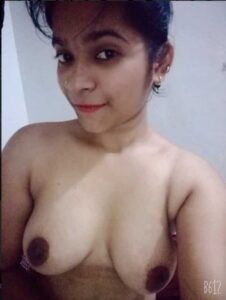 sexy indian girl nude photos leaked from phone 001