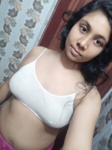 indian tamil girl topless photos leaked 001
