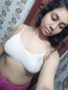 indian tamil girl topless photos leaked 002