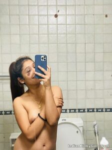 rich indian girl nude selfies in bathroom mirror