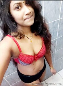 sexy tamil girlfriend nude selfies in shower 003