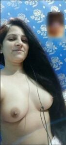 naughty desi wife strip naked and finger pussy 006