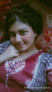 beautiful desi muslim girl nude selfies 003