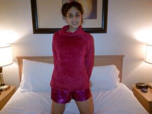 rich indian girl nude in hotel room with lover 004