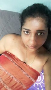 sexy mallu wife nude selfies leaked on faceboob 004