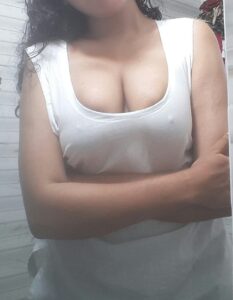 cute desi teen with nerdy looks & amazing boobs 005