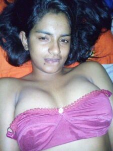 mallu hot wife in bed nude showing boobs 006