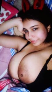 sexy pune girl with huge boobs leaked photos 004