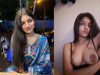 beautiful desi girl expose her gorgeous boobs