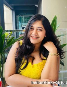 chubby desi girl with big ass nude photos