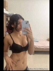 hot nri bitch with puffed up indian nipples 002