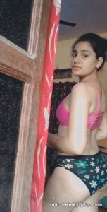 hot punjabi girl nude pics beautiful ass 003