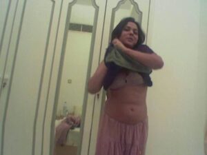 indian married woman having sex with her boss on business trip 001