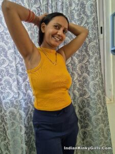 udaipur school teacher nude and topless pics 007