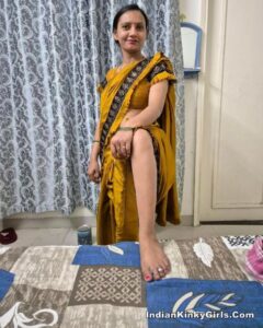 udaipur school teacher nude and topless pics 011