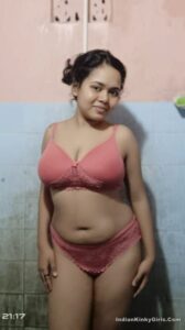 chubby assamese young indian girlfriend nude pictures 003