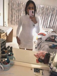 hot girlfriend pooja leaked desi ass selfies