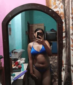 hot kanpur school teacher leaked desi nude selfies 001