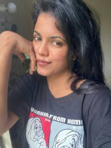 malyali nude girl living in dubai leaked selfies 001