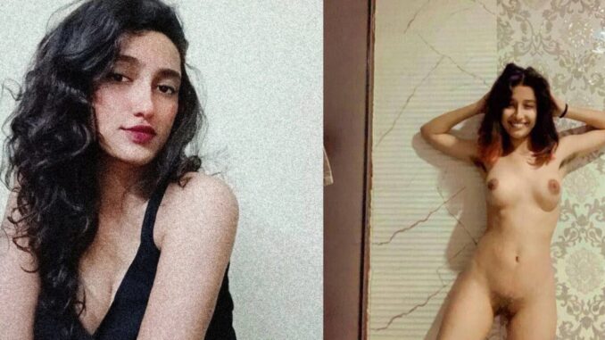 slim and sexy rich indian girlfriend nude pics