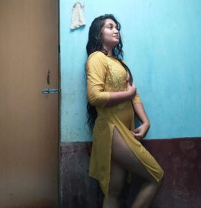 beautiful boobs and pussy displaying by hot desi girl