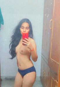beautiful desi teen with tight body nude selfies 002