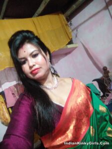 horny bangla girl topless exposing her marvelous desi boobs 004