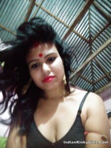 horny bangla girl topless exposing her marvelous desi boobs 005