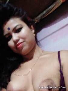 horny bangla girl topless exposing her marvelous desi boobs 006