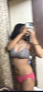 hot and sexy indian girl pussy touching 001