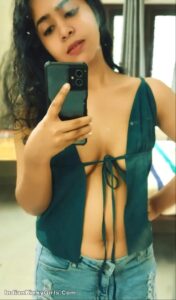 horny desi girl completely nude selfies leaked